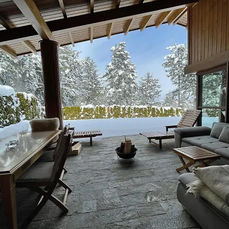 Pirin Golf And Luxury Луксозна вила